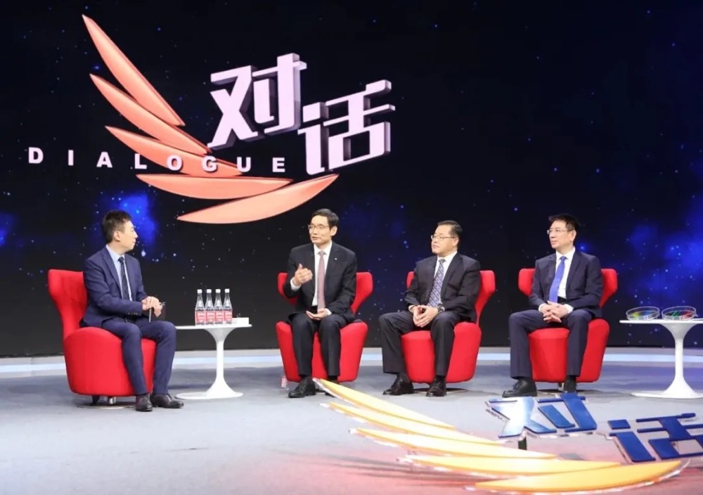 周育先受邀加入央视对话节目，，，，谈企业家精神，，，，讲尊龙凯时故事