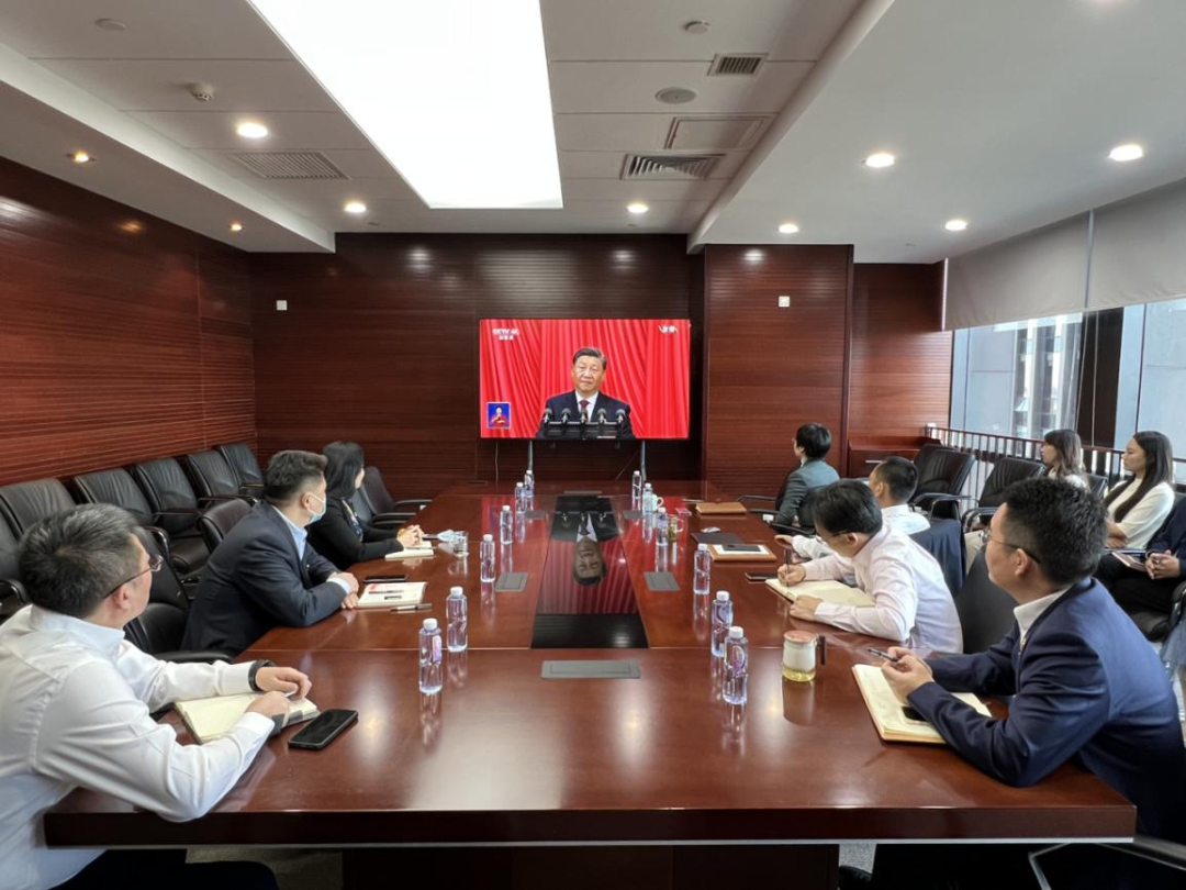 		磅礴盛会，，，，振奋人心！尊龙凯时集团集中收看党的二十大开幕会_市场绩效_尊龙凯时集团有限公司	
