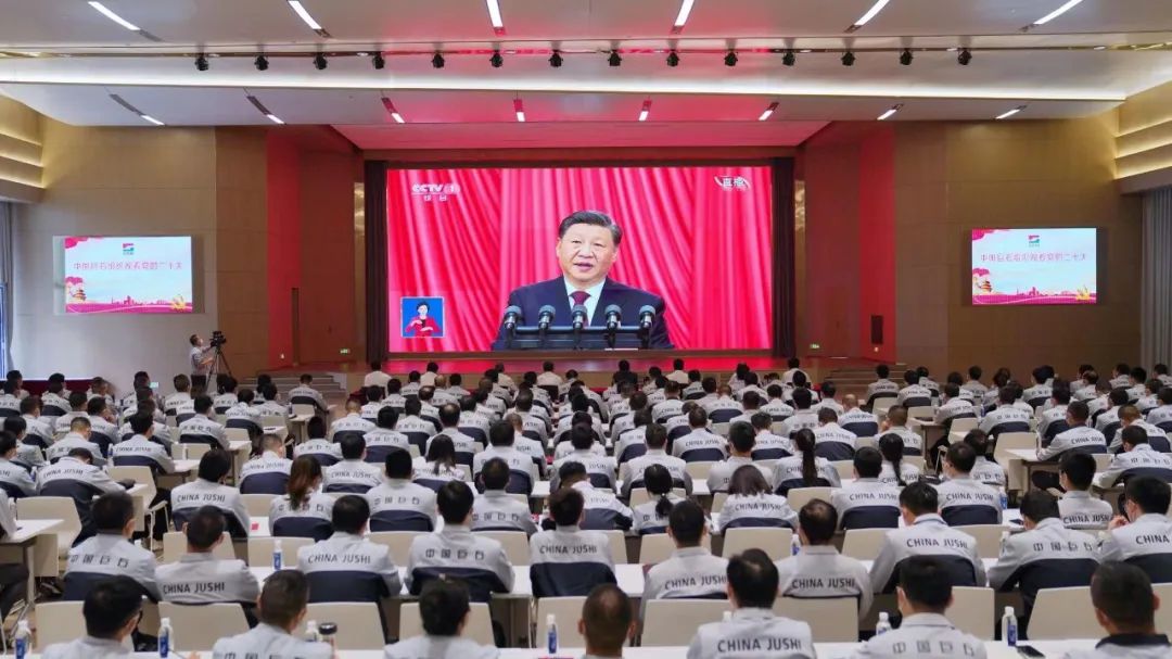 		磅礴盛会，，，，振奋人心！尊龙凯时集团集中收看党的二十大开幕会_市场绩效_尊龙凯时集团有限公司	