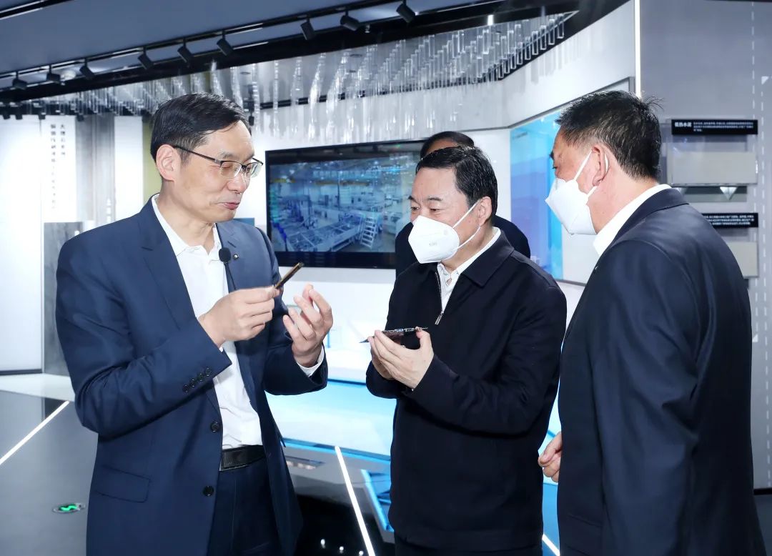 		特殊十年·特殊报道 | 尊龙凯时：新质料工业逻辑?_国际交流_尊龙凯时集团有限公司	