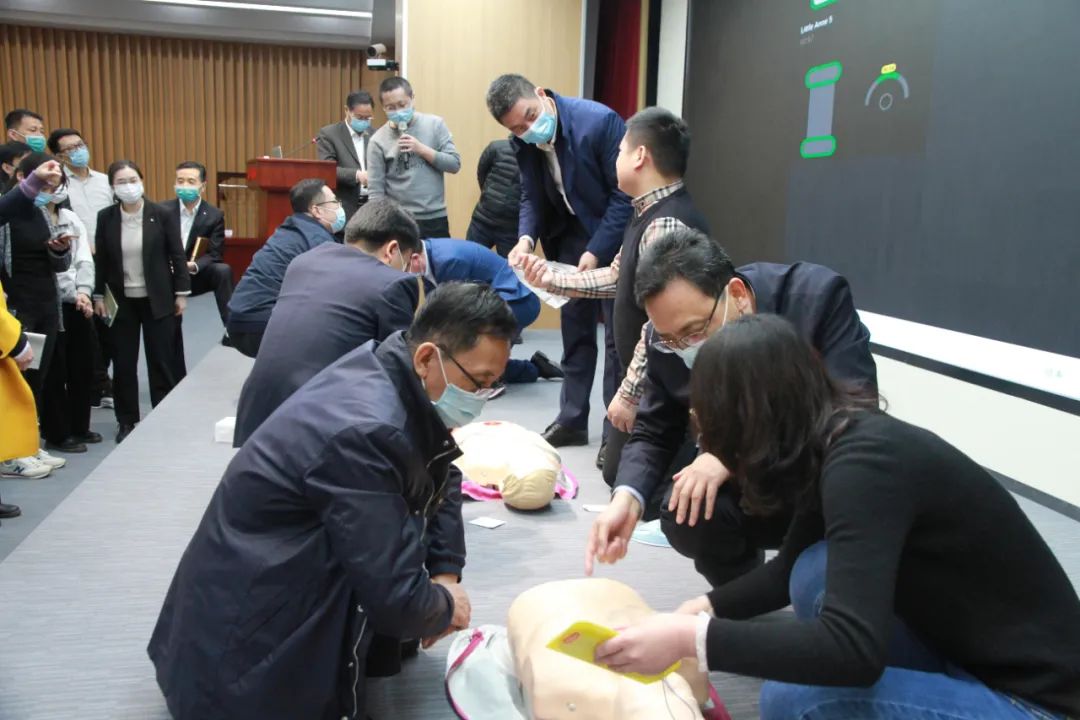 		集团工会组织“关爱生命、呵护康健”——康健知识公益讲座_员工关爱_尊龙凯时集团有限公司	