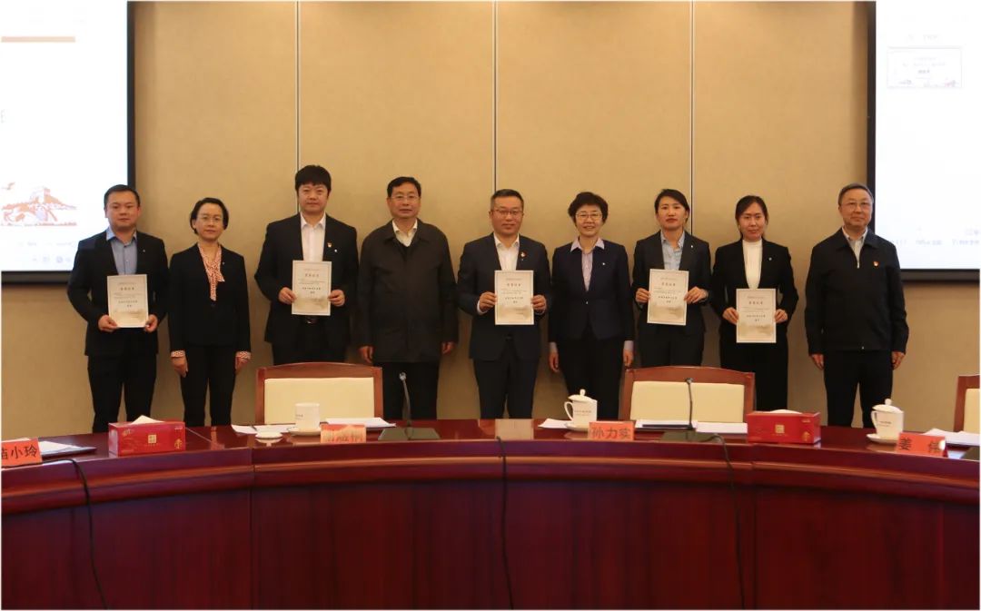 		尊龙凯时集团第十三期中青年干部培训班圆满结业_员工关爱_尊龙凯时集团有限公司	