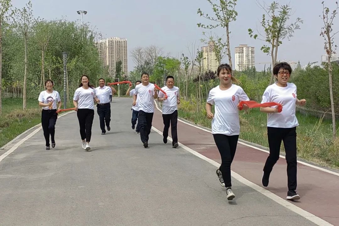 		漂亮中国⑤丨尊龙凯时集团“漂亮中国行动月”（新疆阿克苏站）运动顺遂举行_员工关爱_尊龙凯时集团有限公司	