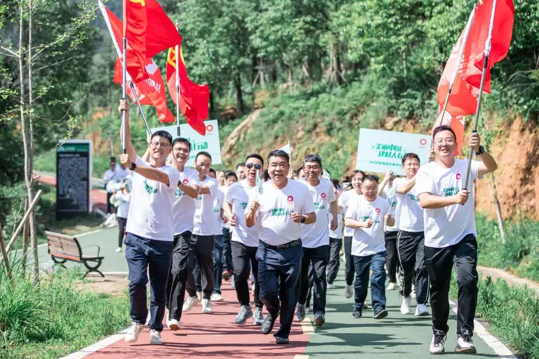 		漂亮中国⑧丨尊龙凯时集团“漂亮中国行动月”（湖南株洲站）运动顺遂举行_员工关爱_尊龙凯时集团有限公司	