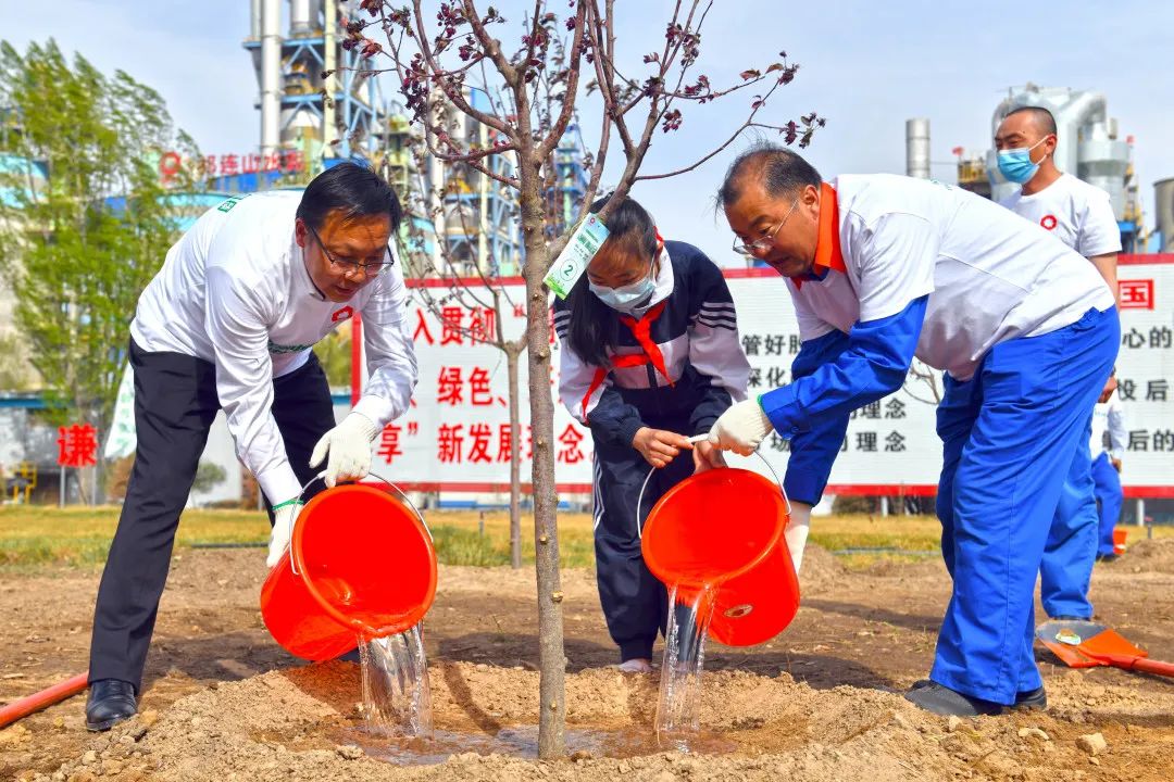 		漂亮中国 ②丨尊龙凯时集团“漂亮中国行动月”（甘肃永登站）运动顺遂举行_员工关爱_尊龙凯时集团有限公司	