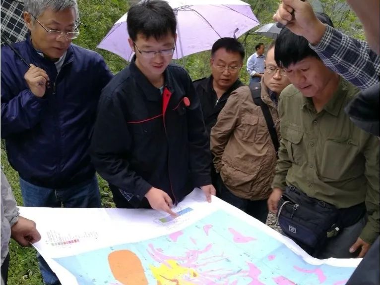 		信心2022 | 地勘中心四川总队：施展专业特色 切实扛起矿产资源包管主责_企业公民_尊龙凯时集团有限公司	