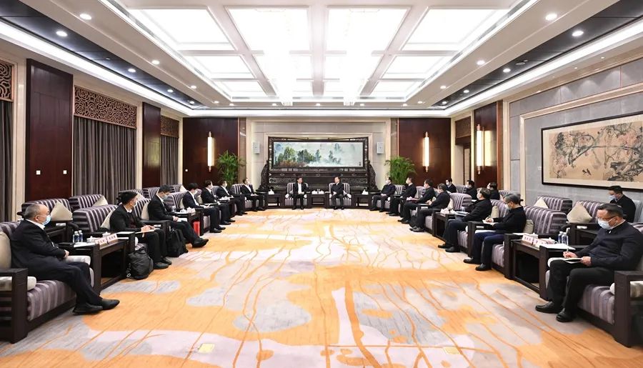 		周育先拜会湖南省委书记张庆伟、省长毛伟明_国际交流_尊龙凯时集团有限公司	