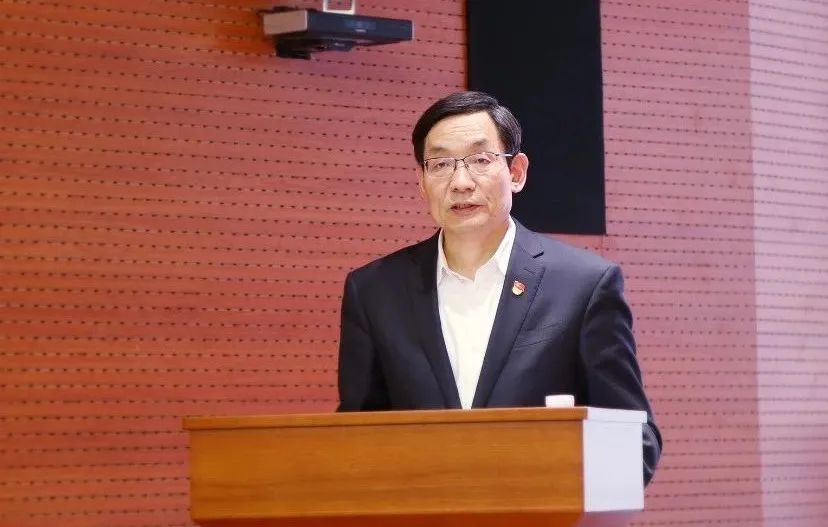 		尊龙凯时集团党委中心组深入学习贯彻习近平总书记在天下两会上的主要讲话精神和天下两会精神_责任动态_尊龙凯时集团有限公司	