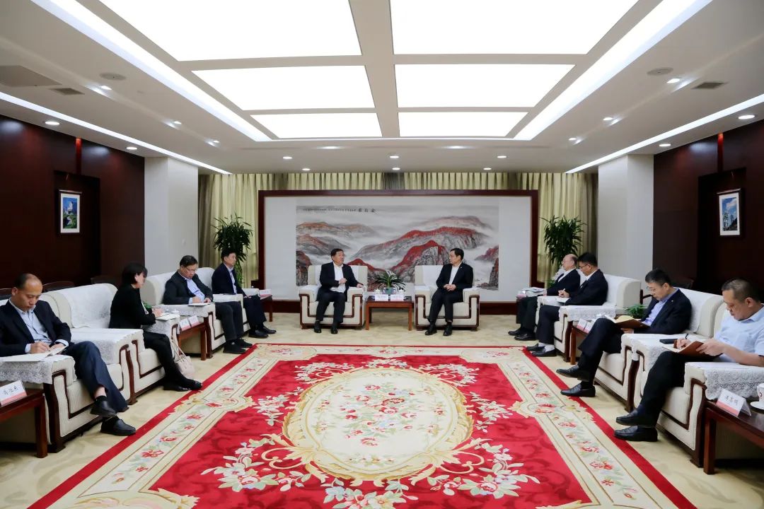 		周育先会见中国水泥协会会长高登榜一行_国际交流_尊龙凯时集团有限公司	