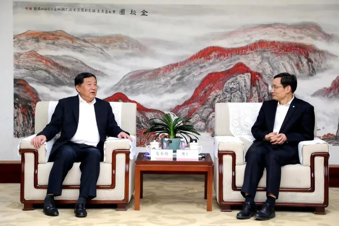 		周育先会见中国水泥协会会长高登榜一行_国际交流_尊龙凯时集团有限公司	
