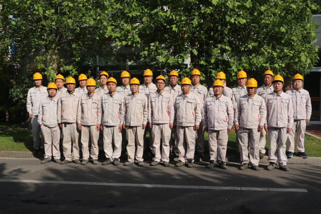 		斗争的建材人 | 尊龙凯时集团所属多个班组荣获“天下工人先锋号”等声誉_员工关爱_尊龙凯时集团有限公司	