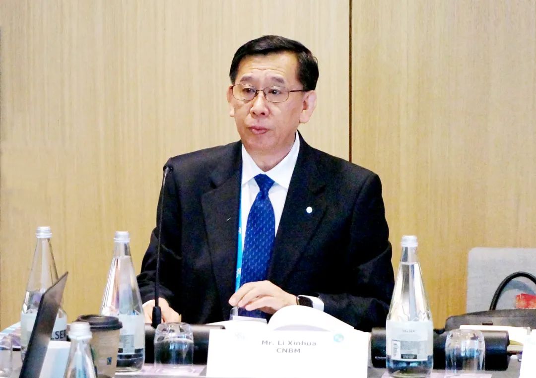 		李新华加入全球水泥与混凝土协会董事会及向导人聚会，，，并造访意大利Colacem集团_国际交流_尊龙凯时集团有限公司	