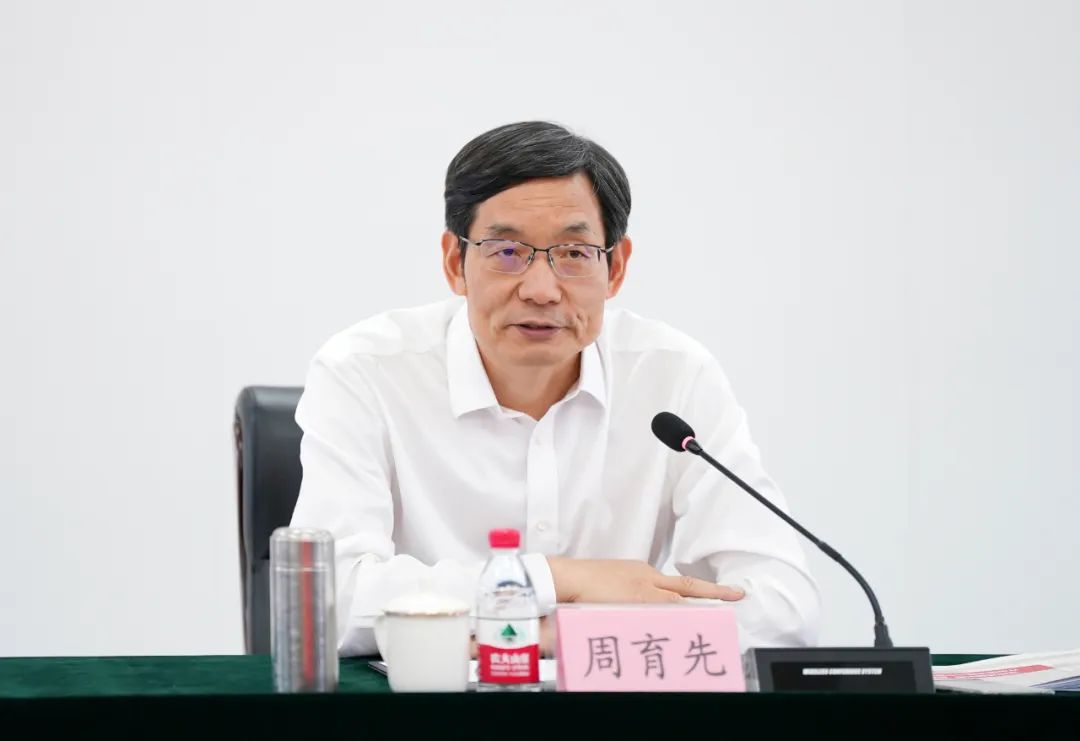 		周育先到秦皇岛调研集团在秦企业，，并出席玻璃项目投产暨开工仪式_市场绩效_尊龙凯时集团有限公司	