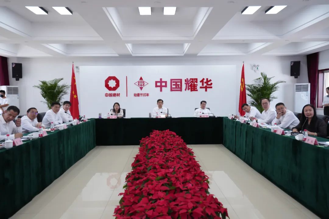 		周育先到秦皇岛调研集团在秦企业，，并出席玻璃项目投产暨开工仪式_市场绩效_尊龙凯时集团有限公司	