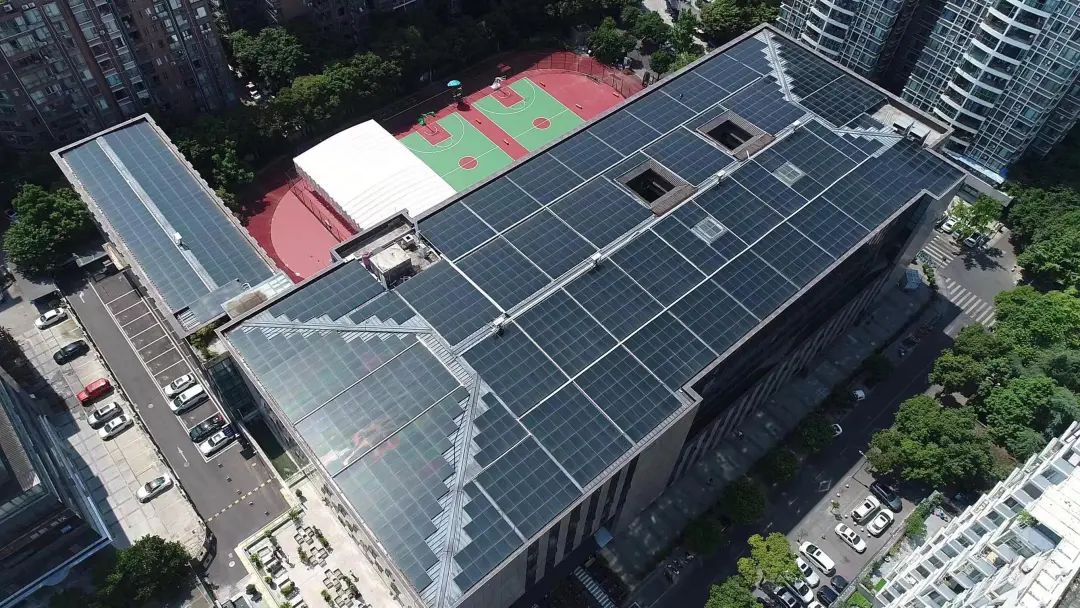 		成都大运会开幕，，，，，，我们助力“成绩梦想”！_企业公民_尊龙凯时集团有限公司	