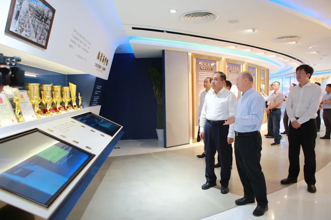 		常张利会见河北省副省长董兆伟一行_国际交流_尊龙凯时集团有限公司	