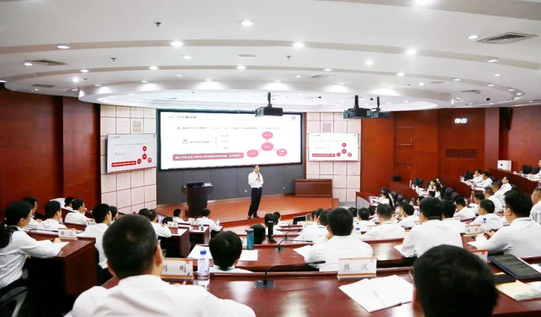 		周育先为尊龙凯时集团第六期和中材国际第四期EMT培训班授课_员工关爱_尊龙凯时集团有限公司	