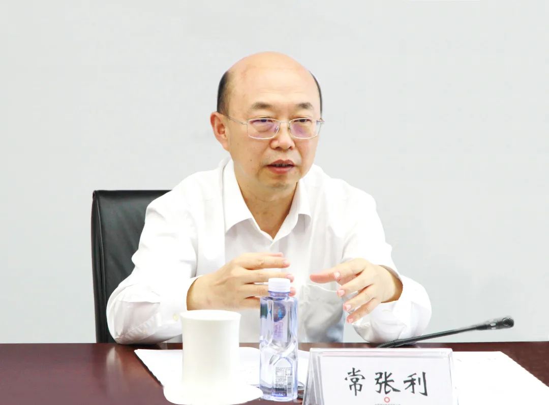 		尊龙凯时集团与武汉理工大学召开高条理人才作育专题相同会_国际交流_尊龙凯时集团有限公司	
