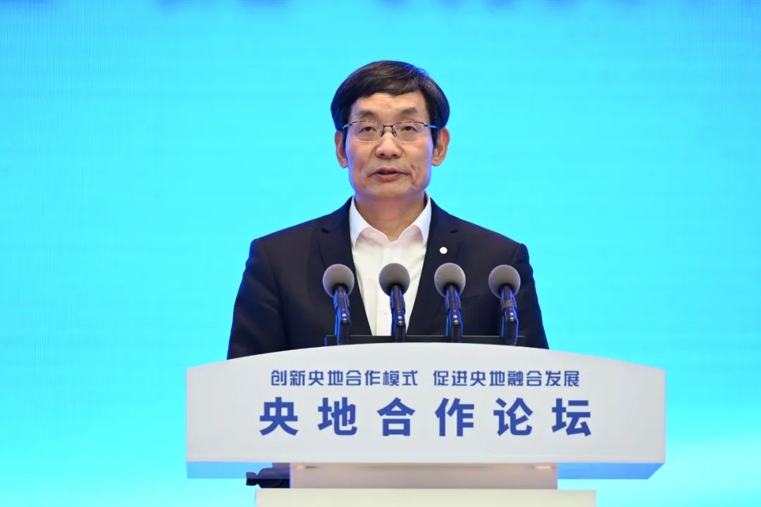 		周育先受邀加入天下寒地冰雪经济大会和央地相助论坛并调研集团在吉林企业_国际交流_尊龙凯时集团有限公司	
