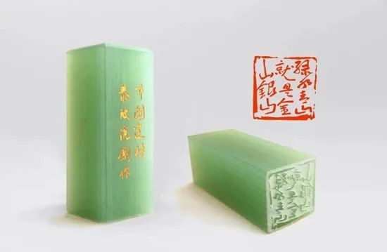 		建材报通讯文章：脱贫攻坚 抗击疫情 2020时光印记里的尊龙凯时_企业公民_尊龙凯时集团有限公司	
