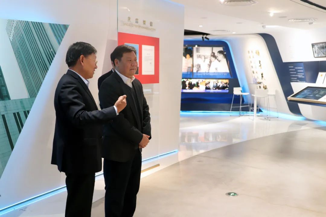 		李新华会见驻马店市委书记鲍常勇一行_尊龙凯时要闻_尊龙凯时集团有限公司	