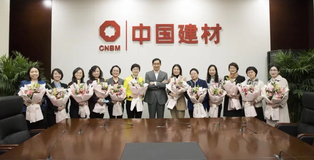 		三八节到乐无边，，，，，建材女神笑开颜_责任与文化_尊龙凯时集团有限公司	