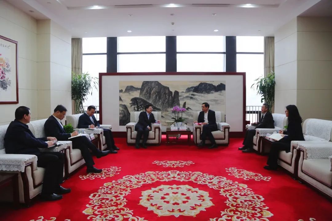 		周育先与枣庄市委书记、市人大常委会向导陈平举行谈判_尊龙凯时要闻_尊龙凯时集团有限公司	