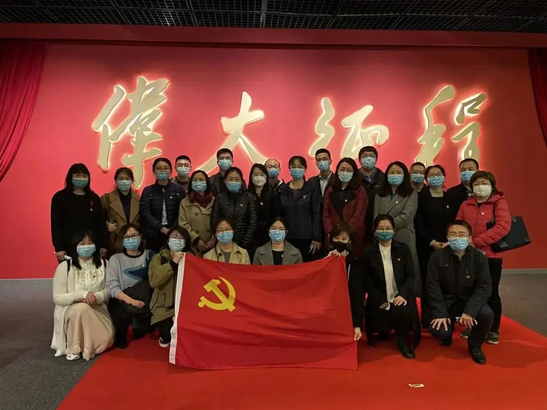		学党史 讲党课 办实事 | 尊龙凯时集团立异开展党史学习教育_学习动态_尊龙凯时集团有限公司	