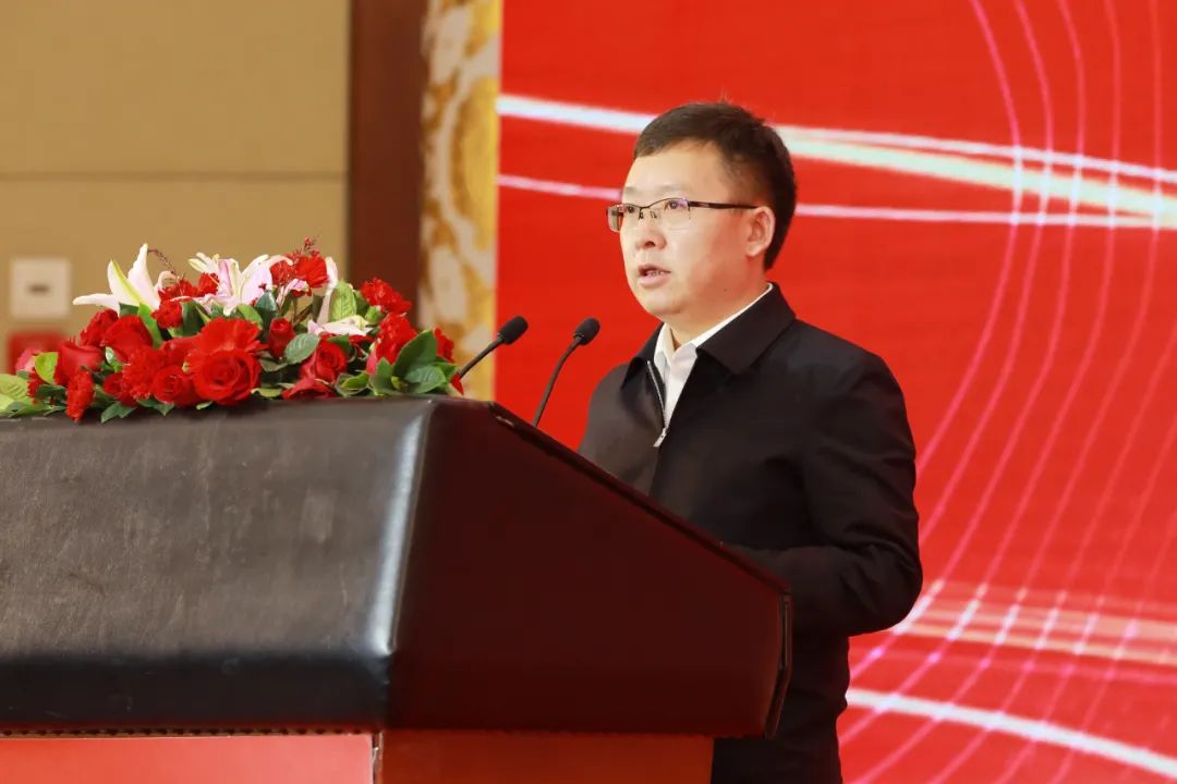 尊龙凯时集团扶贫事情暨援疆援藏事情表扬大会在京召开_幻灯片_尊龙凯时集团有限公司