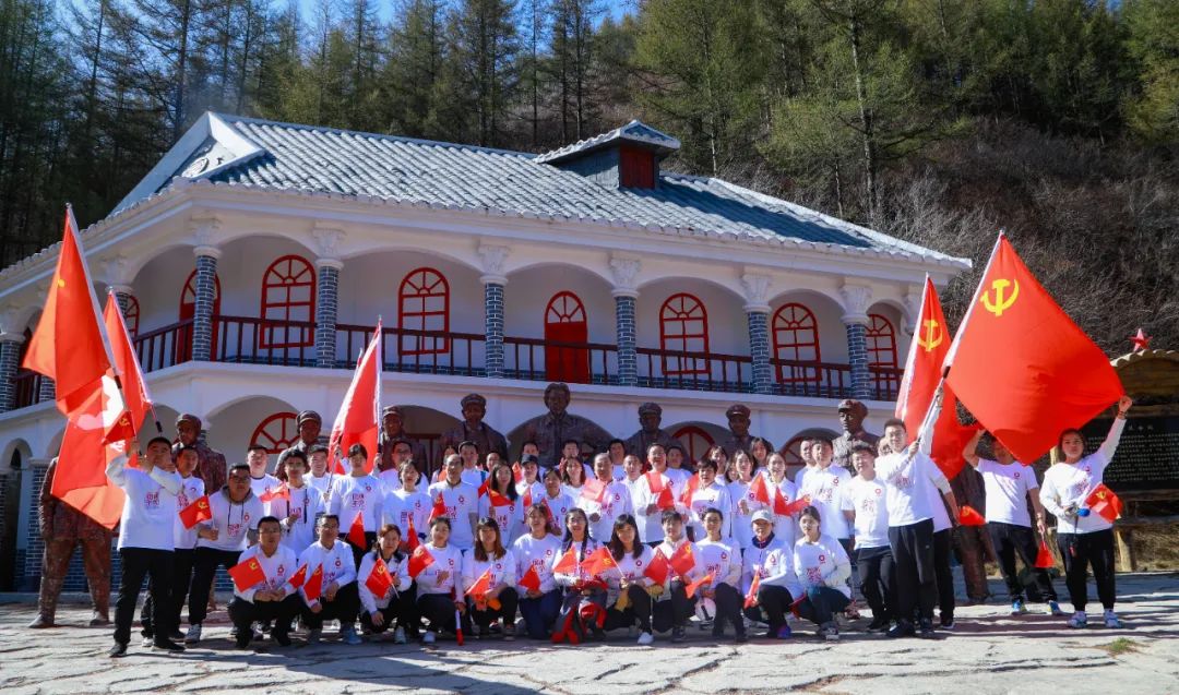 		第35站 | 尊龙凯时集团“健跑百年路 斗争新征程” （六盘山长征纪念馆站）运动乐成举行_企业动态_尊龙凯时集团有限公司	