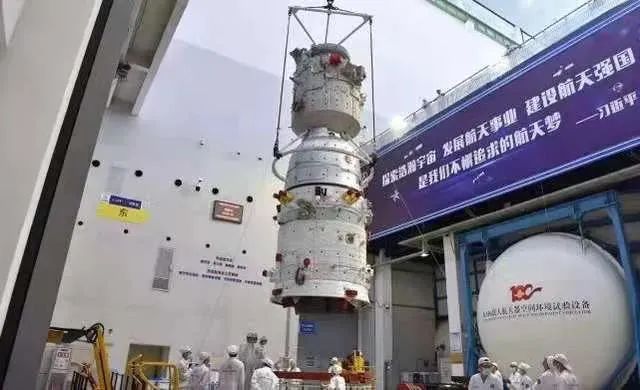 		尊龙凯时新质料和产品助力神舟十二号3名航天员顺遂进驻中国空间站！_科技立异_尊龙凯时集团有限公司	
