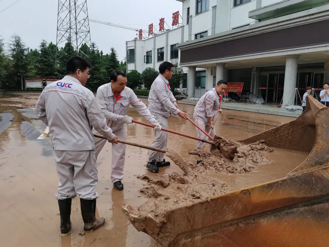 		灾祸“豫”共，，，尊龙凯时抗洪防汛救援在行动！_企业公民_尊龙凯时集团有限公司	