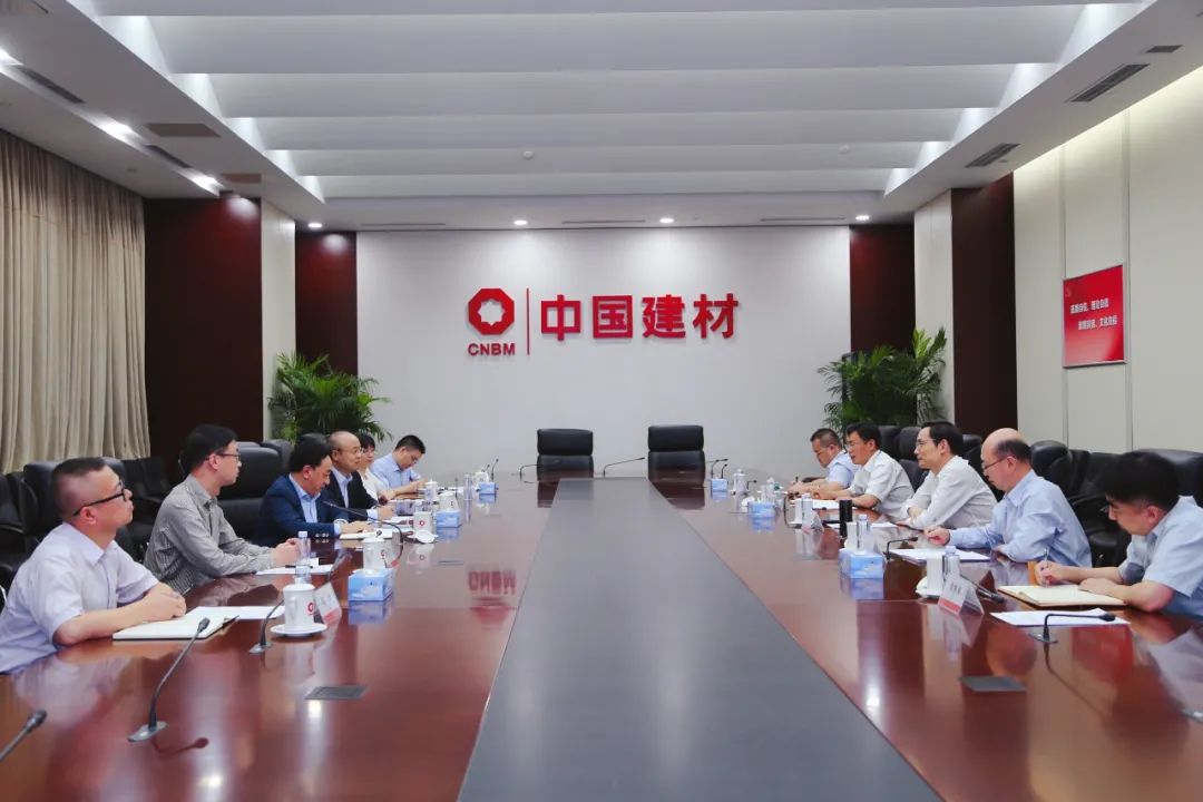 		尊龙凯时集团先后与浙商银行、深创投集团签署战略相助协议，，，助力实体经济高质量生长_市场绩效_尊龙凯时集团有限公司	