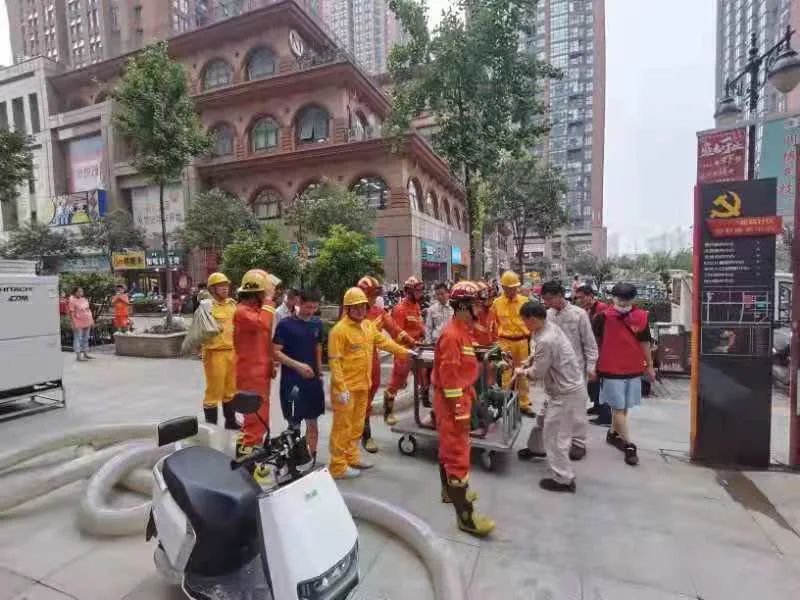 		“豫”你同在，，，尊龙凯时集团抗洪救灾一直在行动！_图片_尊龙凯时集团有限公司	
