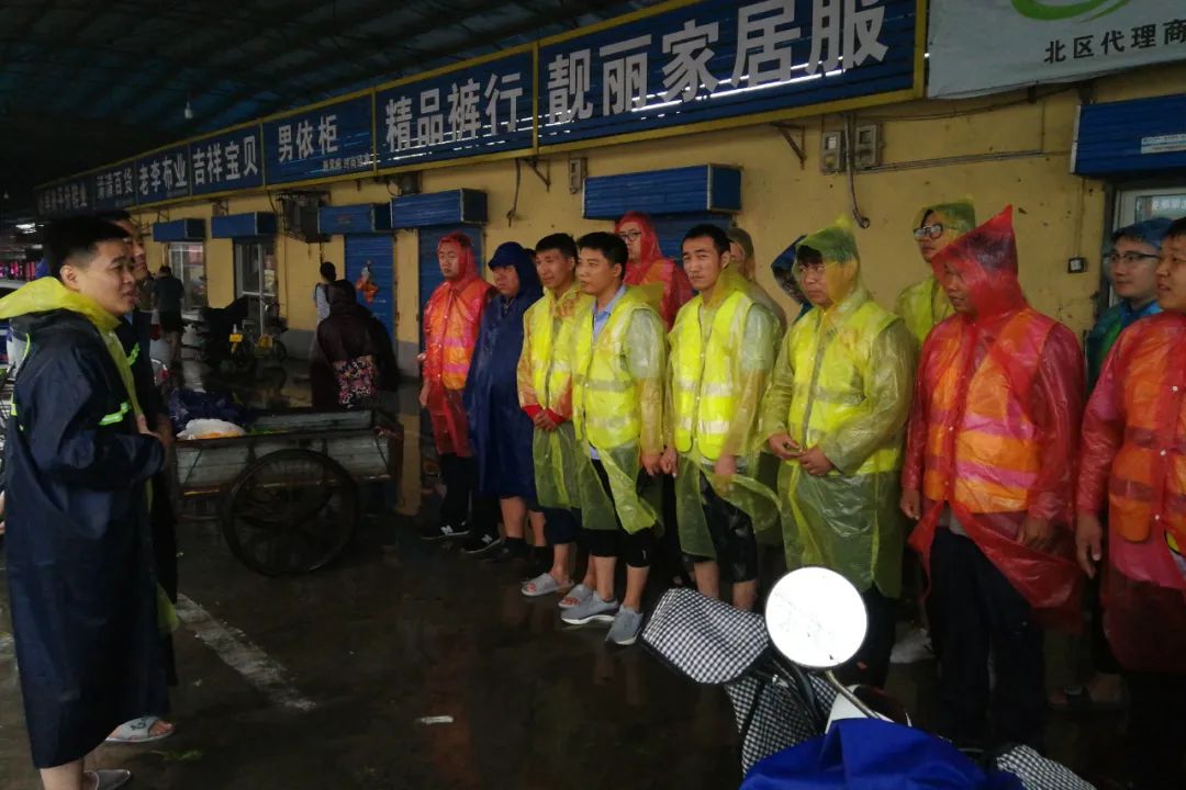 		“豫”你同在，，，尊龙凯时集团抗洪救灾一直在行动！_图片_尊龙凯时集团有限公司	
