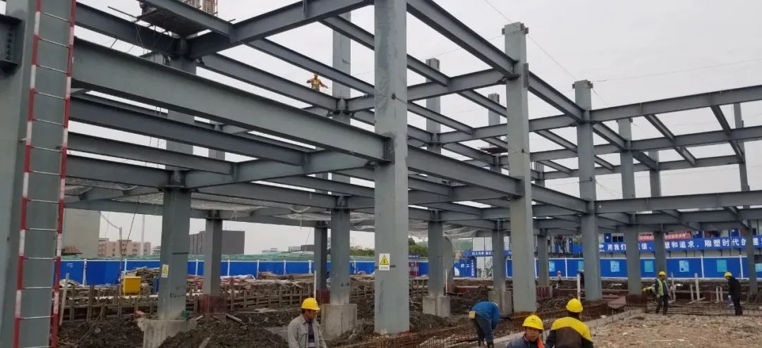 		办实事 暖人心 | 凯盛科技：践行“双碳”目的，，，，，，建成上海首个薄膜光伏修建一体化项目_办实事暖人心_尊龙凯时集团有限公司	