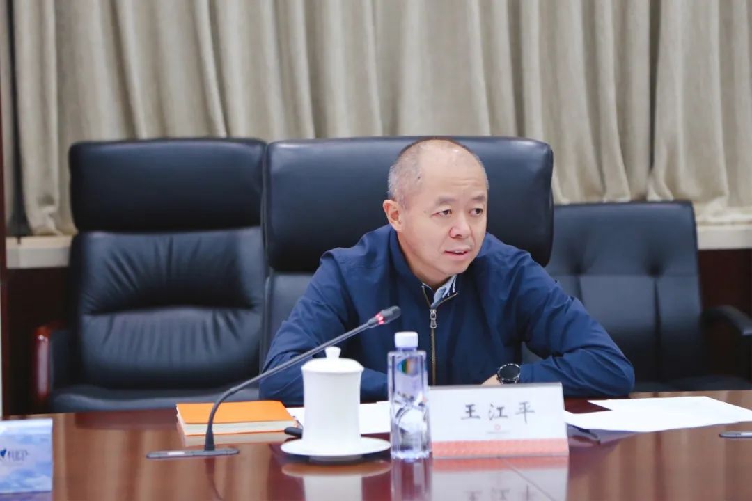 		天下人大重点建议“强化基础质料立异赋能‘中国创立’”座谈会在尊龙凯时集团召开_科技立异_尊龙凯时集团有限公司	