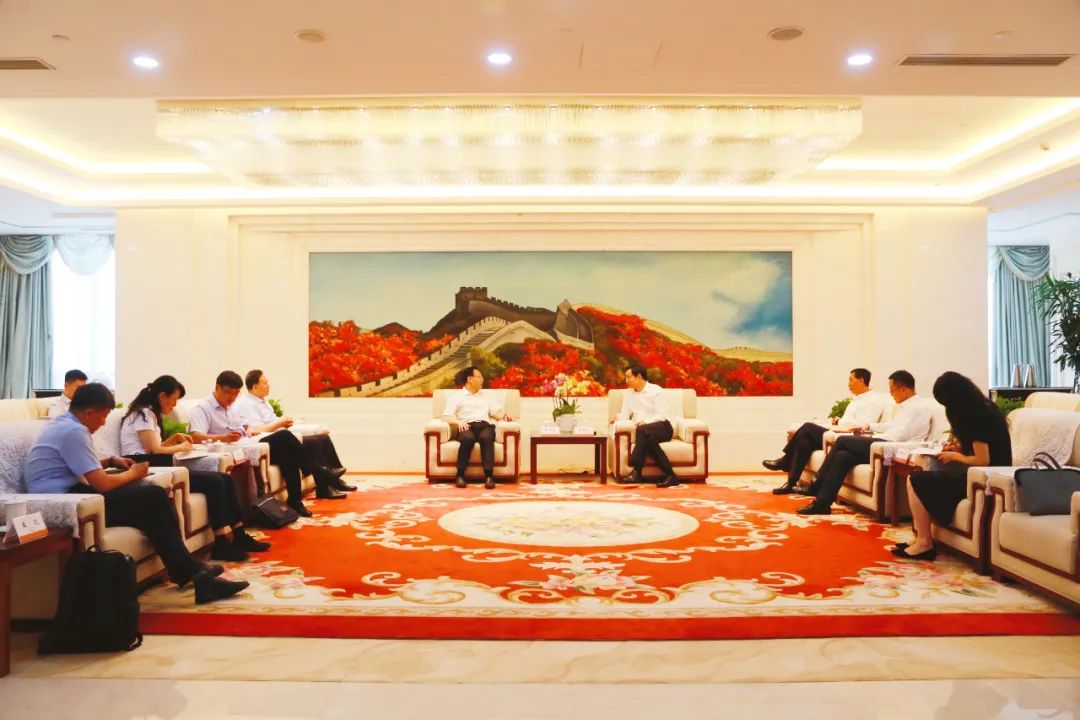 		周育先与黑龙江省副省长徐开国举行谈判_企业动态_尊龙凯时集团有限公司	