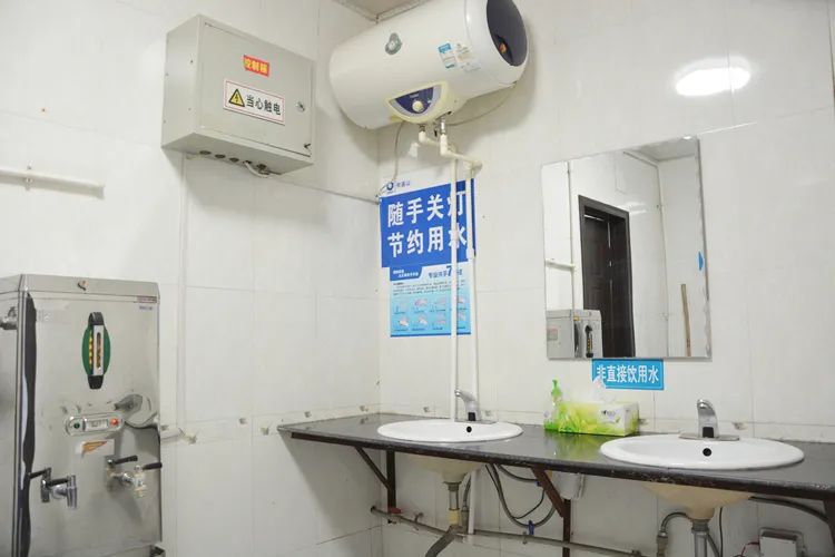 		办实事 暖人心 |祁连山水泥民和公司：解决职工卫生康健小事_故事_尊龙凯时集团有限公司	