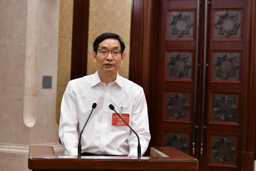 		周育先受邀出席中央企业援疆事情聚会暨国资央企助力新疆高质量生长聚会_企业公民_尊龙凯时集团有限公司	