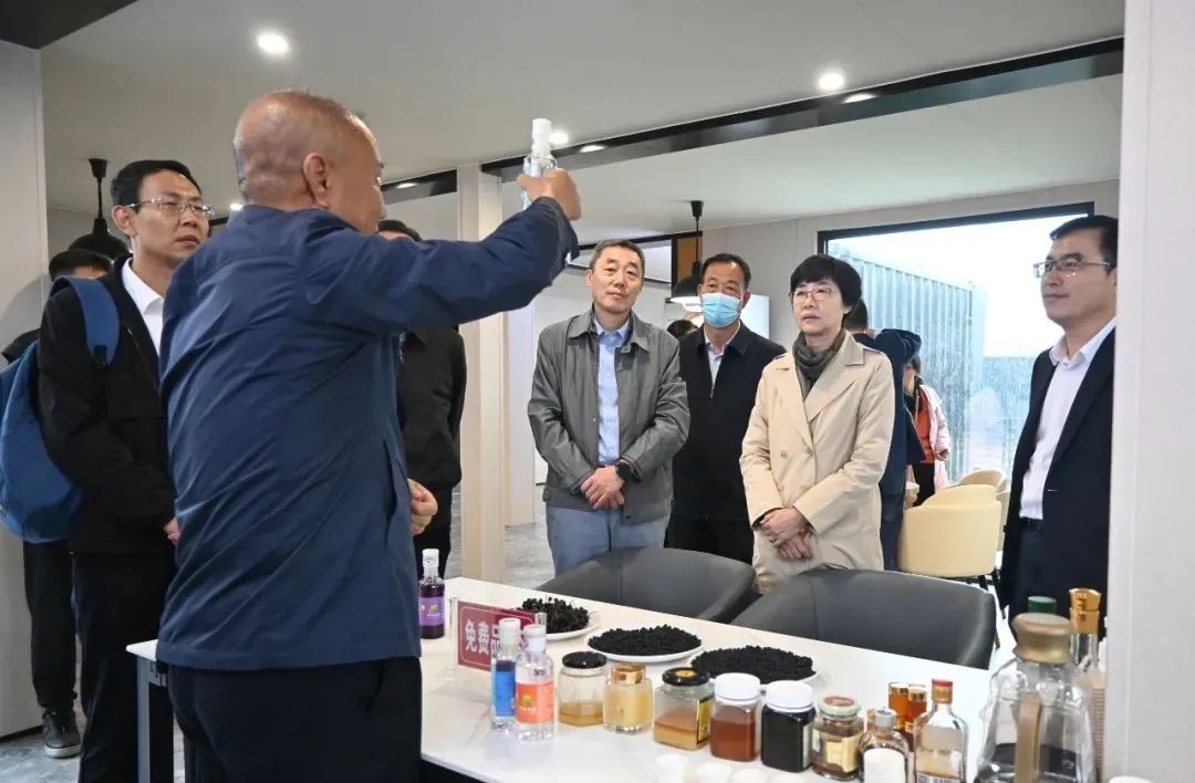 		孙力实赴宁夏回族自治区固原市泾源县调研墟落振兴事情_企业公民_尊龙凯时集团有限公司	