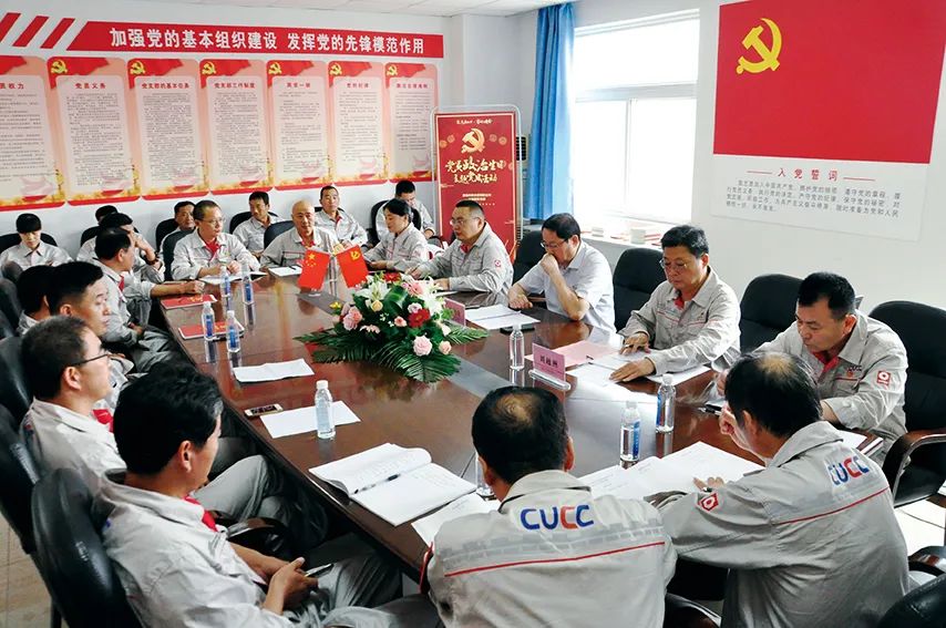 		第七届天下建材行业十大女杰 ⑤ | 陈元元：绽放在水泥车间的巾帼玫瑰_媒体报道_尊龙凯时集团有限公司	