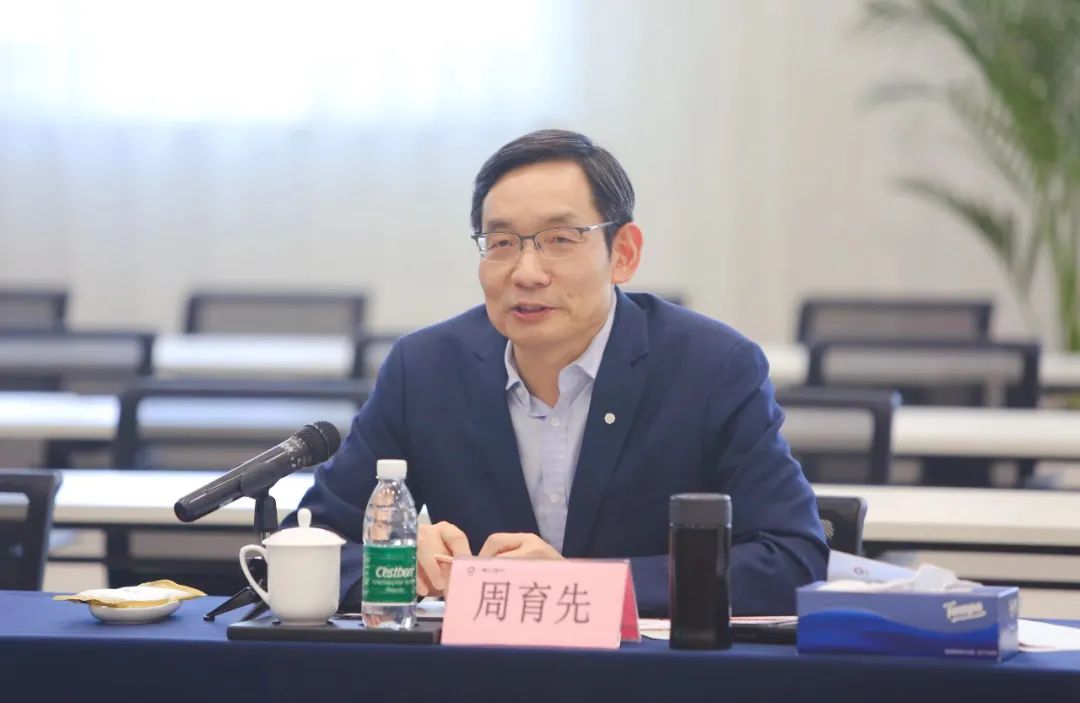 		周育先春节时代到泰山玻纤、泰山石膏慰问调研_幻灯片_尊龙凯时集团有限公司	