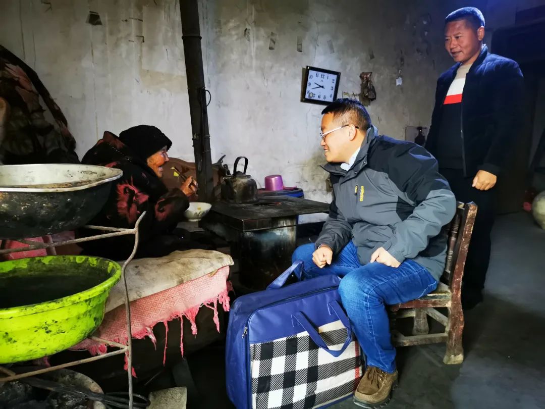 		精选阅读③ | 《尊龙凯时扶贫足迹》之云南昭阳区干部扶贫手记_责任与文化_尊龙凯时集团有限公司	