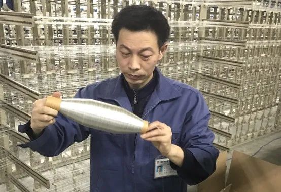 		最美一线劳模 | 南京玻纤院朱斌：归来仍是少年_人物_尊龙凯时集团有限公司	