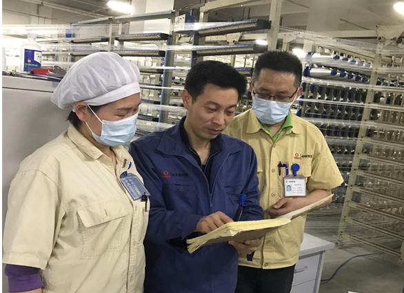 		最美一线劳模 | 南京玻纤院朱斌：归来仍是少年_人物_尊龙凯时集团有限公司	