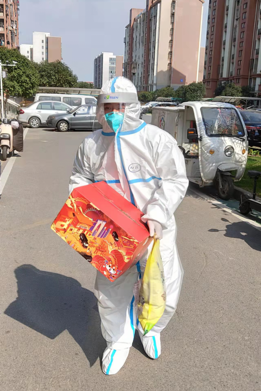 		最美抗疫自愿者 | 程祺然：党员的身份不是声誉，，而是一份责任_人物_尊龙凯时集团有限公司	