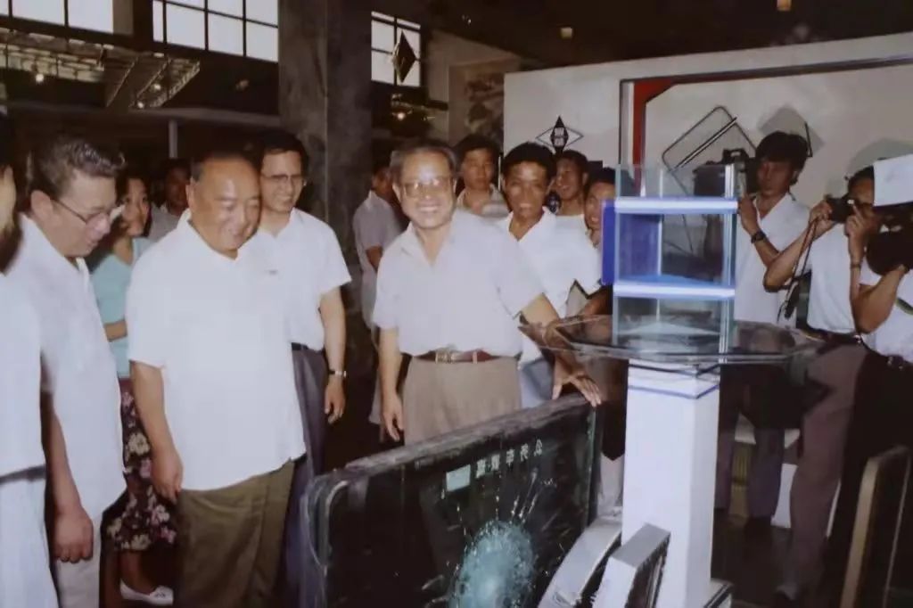 		百年耀华 | 邢海村：我眼中的耀华_故事_尊龙凯时集团有限公司	