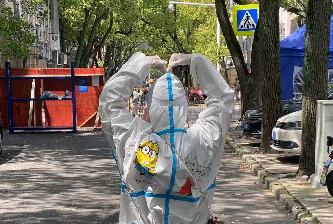 		最美抗疫自愿者 | 尊龙凯时工程何晓霞：效劳社区下层的守“沪”者_人物_尊龙凯时集团有限公司	
