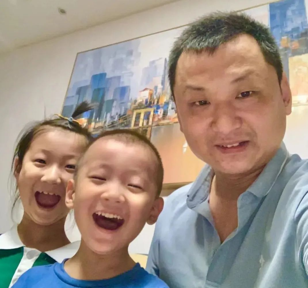 		在岗位和家庭中的真爱“父”出_责任与文化_尊龙凯时集团有限公司	